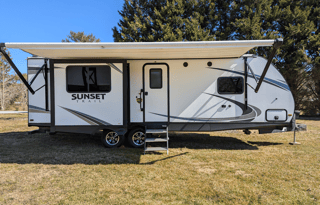 Sunset Trail | Spacious & Cozy, Ideal for a Couple