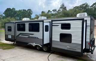 2024 Coachmen Catalina Legacy 343BHTS