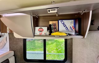 Itasca Viva 23L — European Chic on Wheels