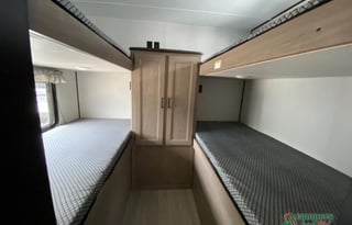 Brand New !!! 2021 Keystone Hideout