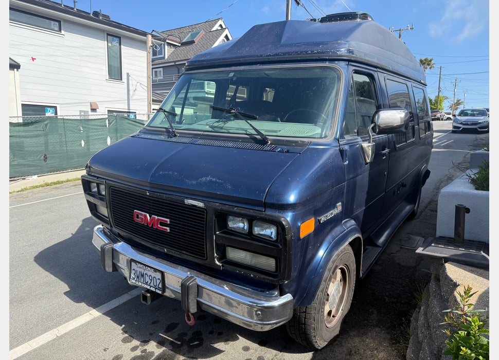 Class B Camping Van rentals in Kailua