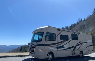 Easy to Drive! No cleaning fees! Pet Friendly!