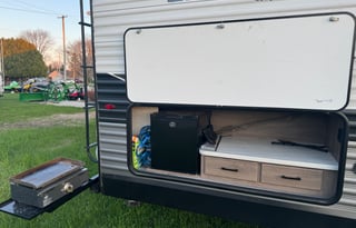 Fully Loaded NE Wisconsin Camper-Sleeps up to 10