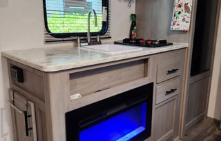 Ms. Memory Maker 2023 (Coleman Lantern Lt 17b)