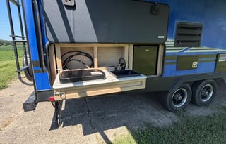 Mini Smurf / Delivery & Setup Only