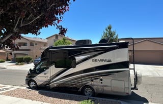 Daniel’s Family & Pet Friendly Thor Gemini AWD23TW