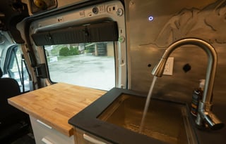 2021 Ford Transit AWD, Hot shower, roof deck