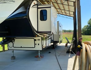 Coachmen RV Brookstone 325RL