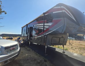 Keystone RV Fuzion 369