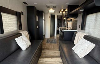 LS28 -Toy Hauler– Garage, Ramp & Full Comfort