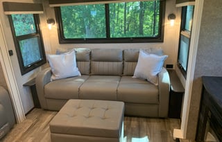 2020 Jayco North Point 377RLBH