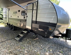 Forest River RV XLR Boost 27LRLE