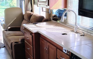 2008 Fleetwood RV Bounder 38P