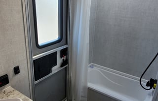 2021 Gulf Stream Enlighten 27BHS