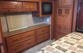 2008 Damon Tuscany 4056