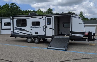 2020 Keystone RV Outback Ultra Lite 240URS