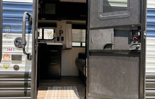 2021 29 ft Grey Wolf Travel Trailer Camper 26DJSE