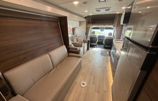 23 Winnebago View sprinter