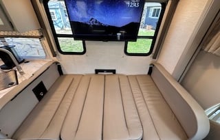 2024 Thor Motor Coach Coleman 28CM