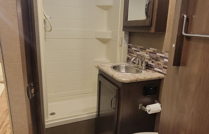 You won't believe the features Thor packed into this space. It is all the comforts of home!