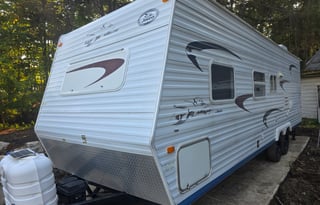 27" Bunkhouse Camper Sleeps 9