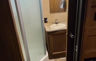 2015 Coachmen RV Leprechaun 317SA Ford 450