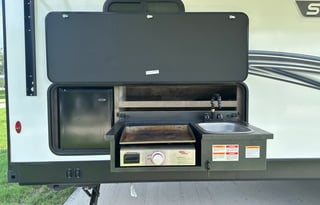 3-QUEEN BED 2023 SportTrek ST291VTQ