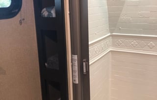 Couples Luxury RV Retreat – Pet-Friendly