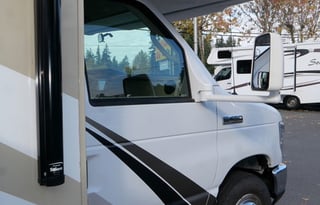 2018 Thor Freedom Elite 30FE Class C RV- Sleeps 10