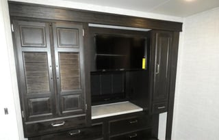 2024 Entegra Coach Vision XL with 2 full bath