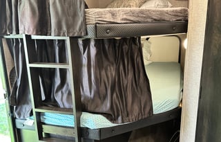 2022 Jayco Jay Feather 24BH