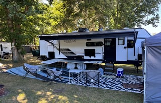 Fully Stocked 2021 Kodiak 283BHSL – Sleeps 10