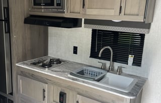 2022 Gulf Stream RV Enlighten BH25