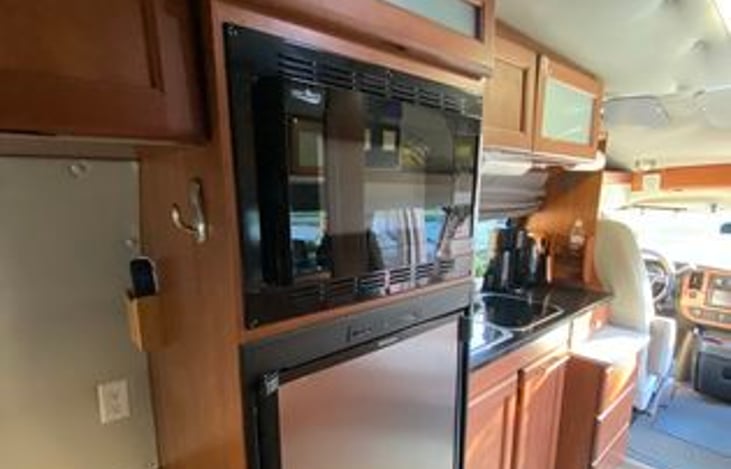 Standing height microwave