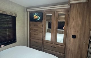 2021ENTEGRA ODYSSEY 31F*SLEEPS 10*UNLIMITED MILES*