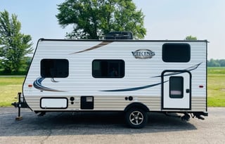 2017 Viking Ultra-Lite 17BH
