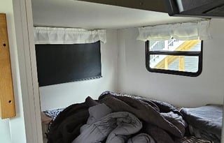 Prime Time Crusader fifth wheel 395BHL 50AMP