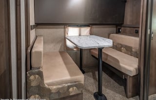 New Elegant Bunkhouse Sleeps 10