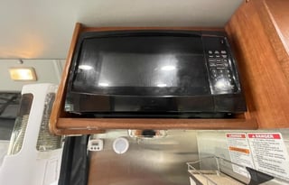 2021 Roadtrek Play ( dog friendly)