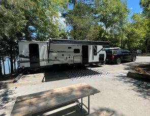 Forest River RV Cherokee Grey Wolf Black Label 26DBHBL