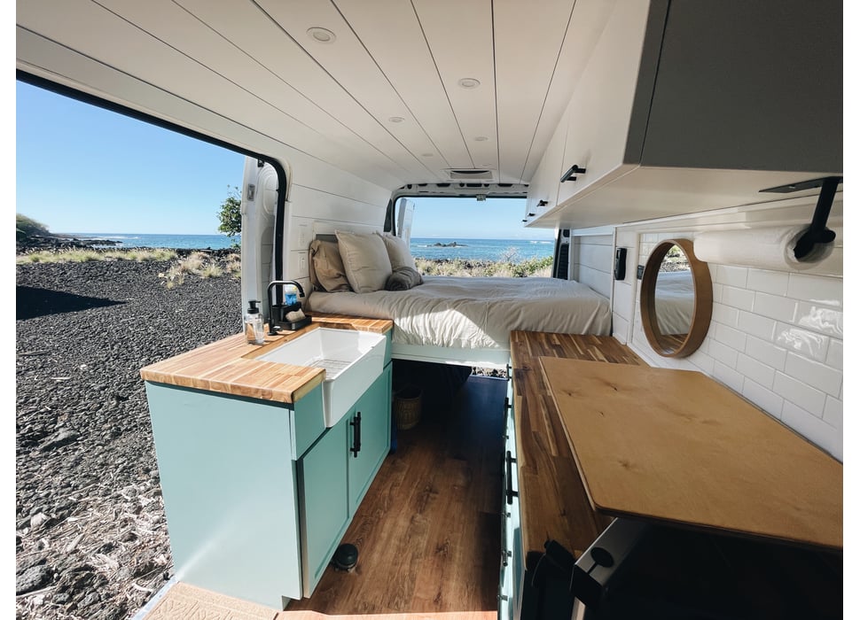 Class B Camping Van rentals in Pāhoa
