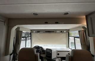 2024 Thor Ace 32B (Sleeps 8 to 9!