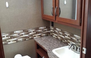 2017 Thor Motor Coach Chateau 29G HAL1830