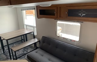 Spacious Kingsport Deluxe Bunkhouse with Updates
