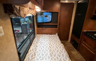 2012 Coachmen RV Catalina Santara Series 222FB