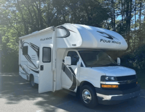 Thor Motor Coach Four Winds022E 022E