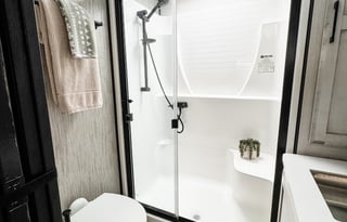 2023 - Durango Gold 5th Wheel w/Patio and Loft