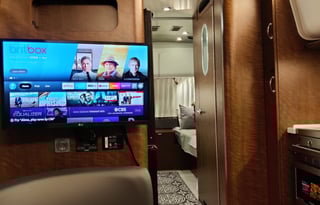 2021 Airstream RV Globetrotter 25FB Twin