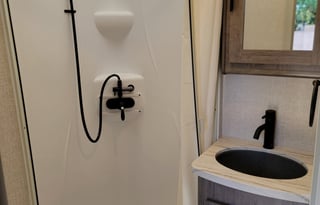 The Perfect Travel Trailer For You!   Lance 1995