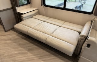 2020 Fleetwood Bounder 35K
